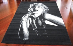 Koberec Marilyn Monroe black, Rozměr koberce 120x170cm
